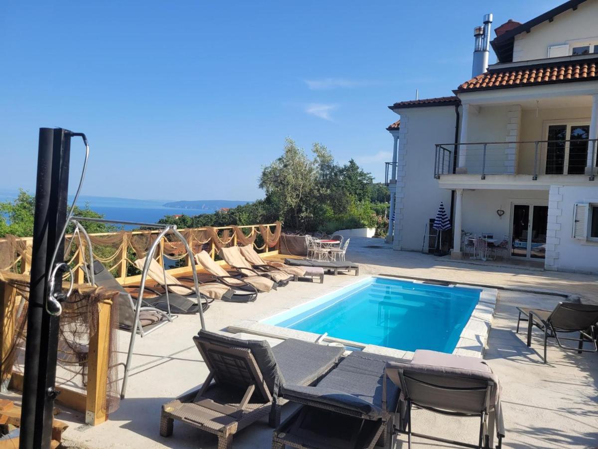 לובראן Apartments Chiara Mit Meerblick Und Pool Und Jacuzzi מראה חיצוני תמונה