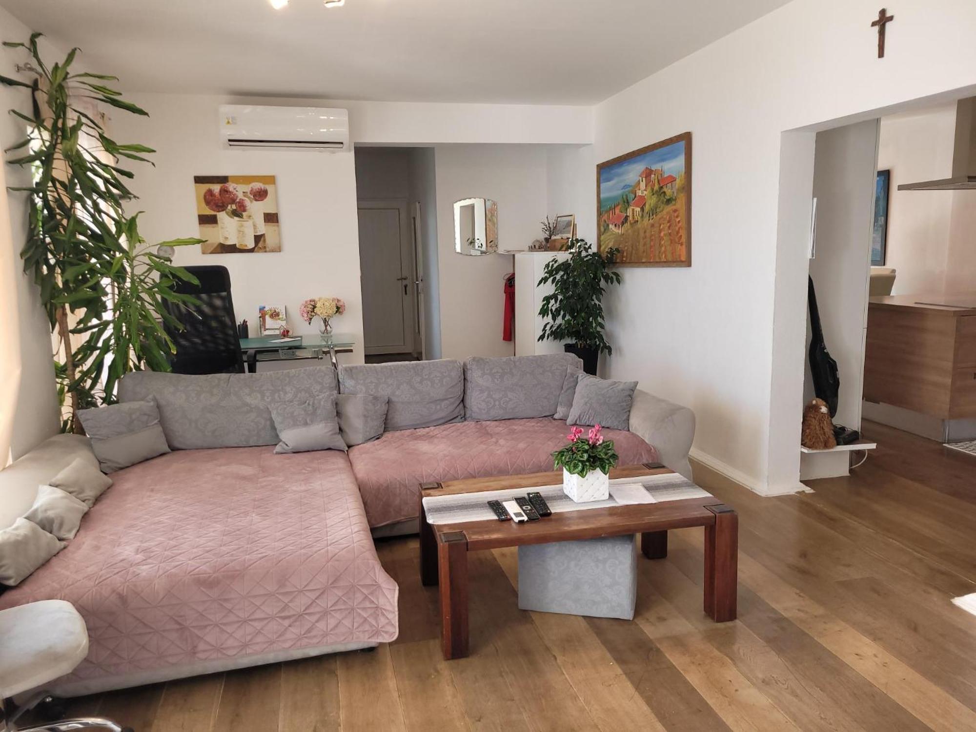 לובראן Apartments Chiara Mit Meerblick Und Pool Und Jacuzzi מראה חיצוני תמונה